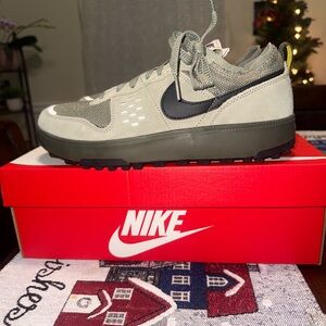 Nike C1ty Men's Khaki and Black Sneakers size 8 new!!!